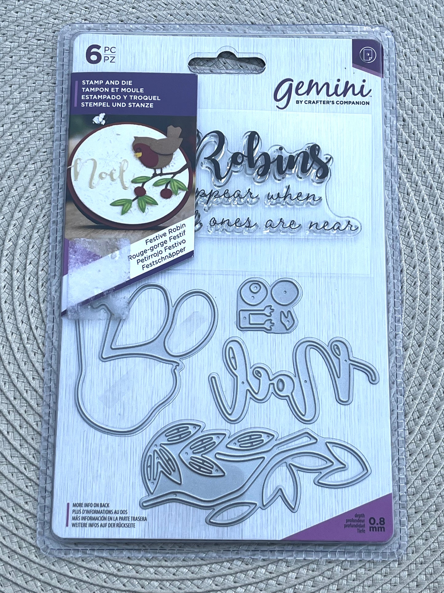 Gemini by Crafters Companion Festive Robin Stamp Die Set