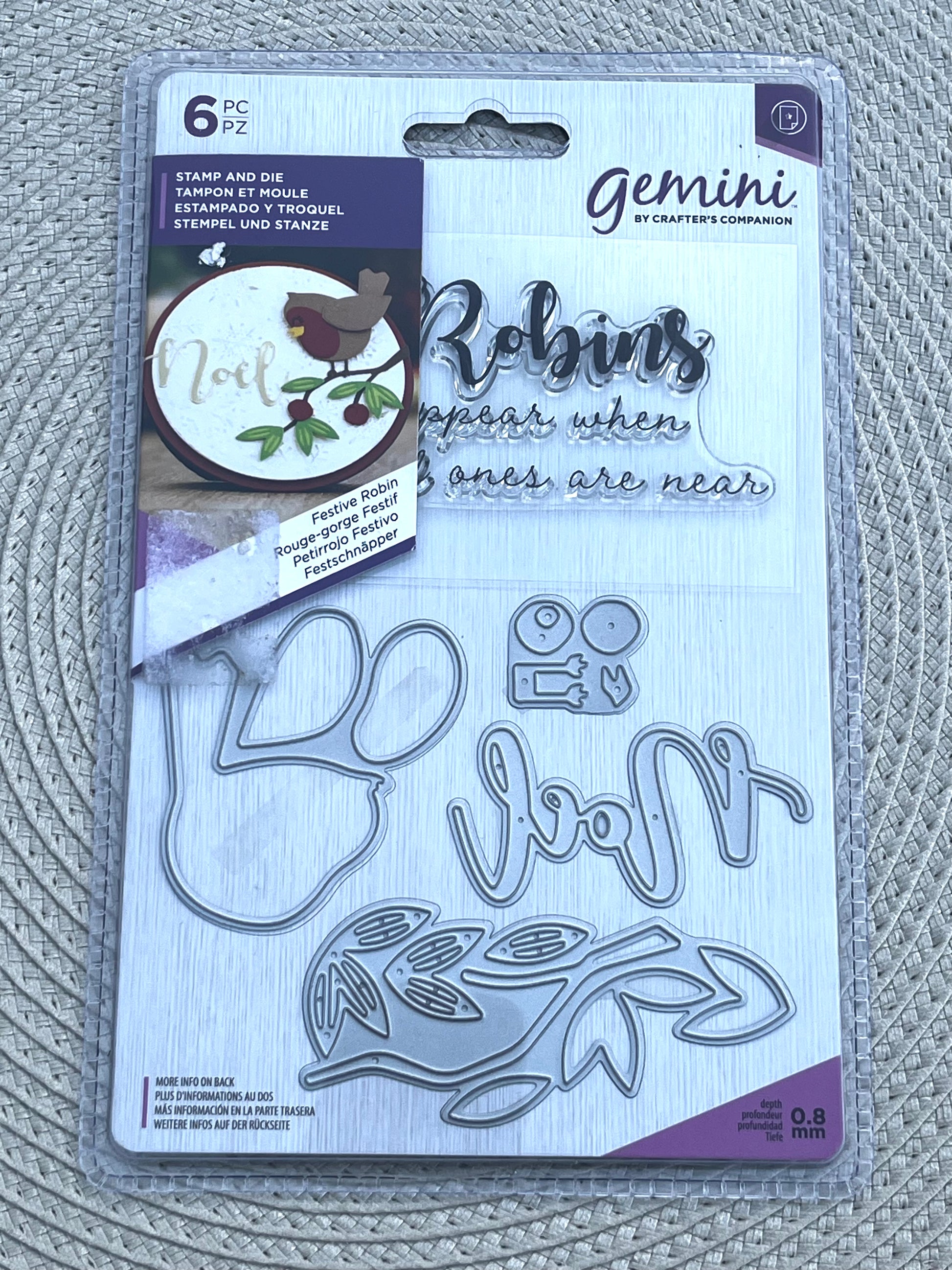 Gemini by Crafters Companion Festive Robin Stamp Die Set